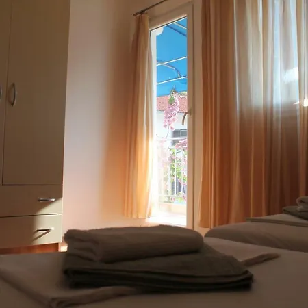 Covahouse Jelsa (Hvar)