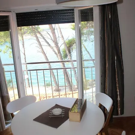 Apartament Covahouse Jelsa (Hvar)
