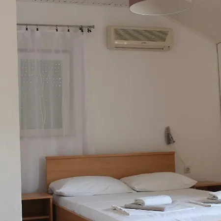 Covahouse Jelsa (Hvar)