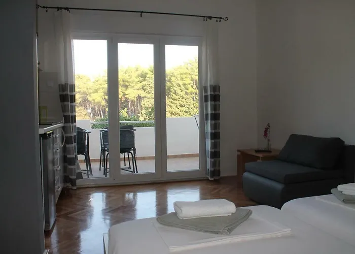Covahouse * Jelsa (Hvar)
