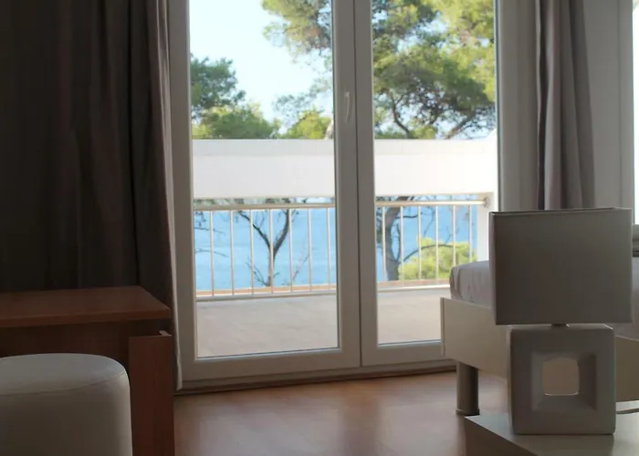 Covahouse * Jelsa (Hvar)