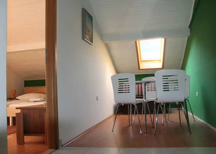 Covahouse * Jelsa (Hvar)